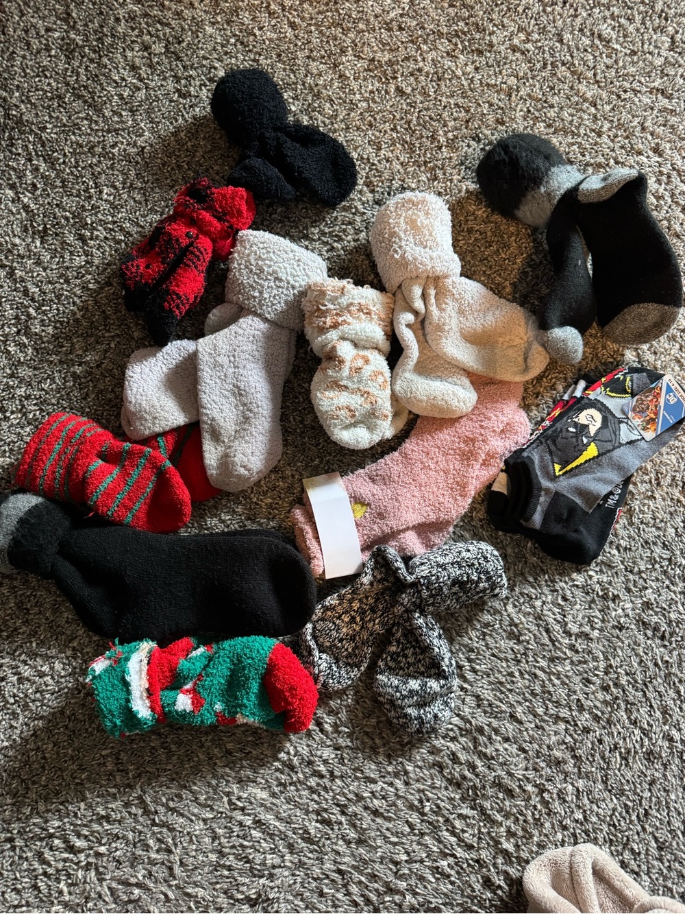 Assorted Cozy Fuzzy Socks - Mixed Colors
